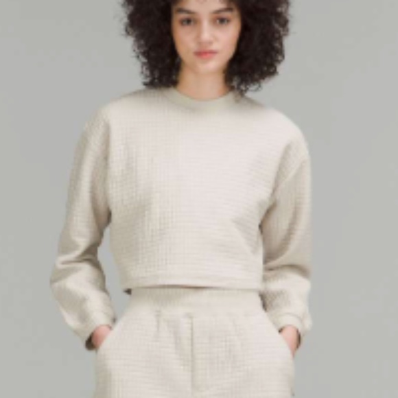 Lululemon | lab Textured Grid Cropped Pullover - Picture 1 of 5